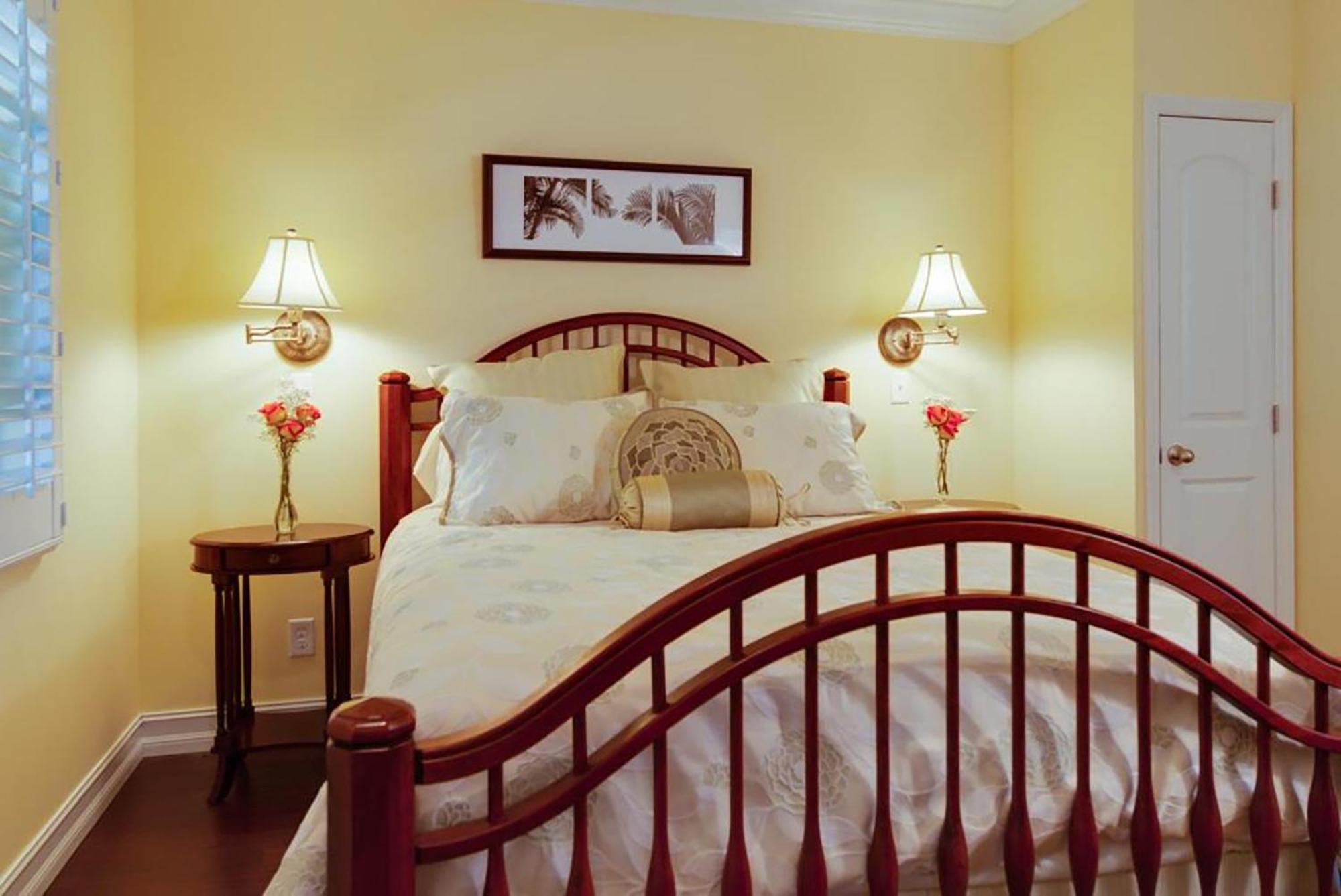 Seaglass Inn Bed And Breakfast Melbourne Beach Room photo